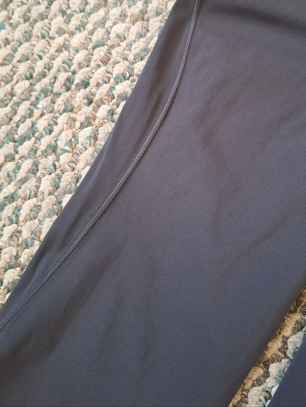 Lululemon Base Pace High Rise 23" Cropped Leggings Size 6 Graphite Grey Nulux - Picture 8 of 13
